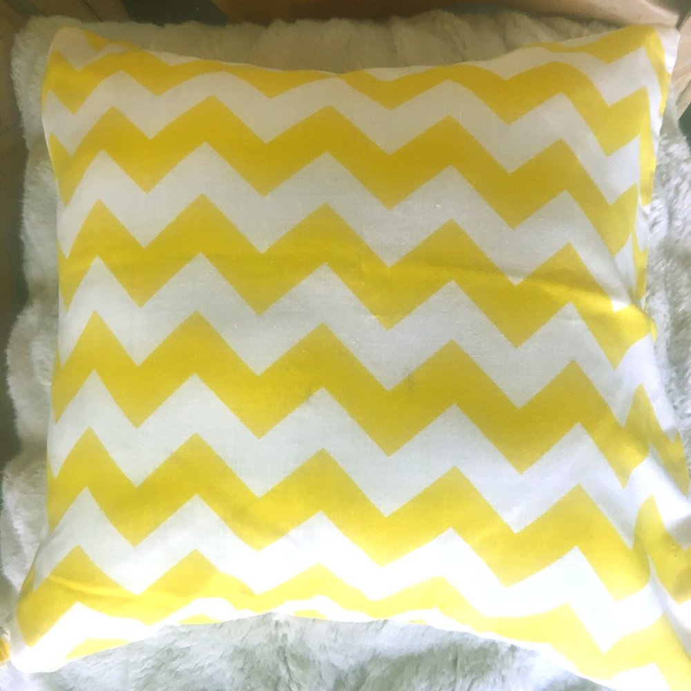 12x12 Zig Zag Decorative Pillow Cover